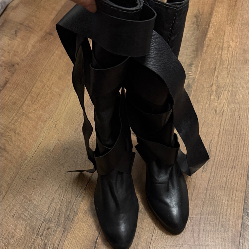 Chloe Black Heeled Boots with Ribbon Detail - Picture 2 of 16